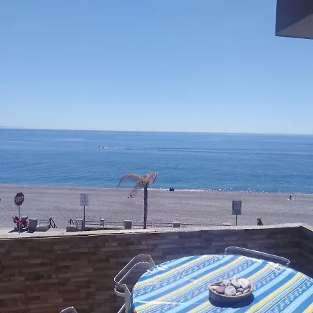 Terrace On The Sea Apartament *